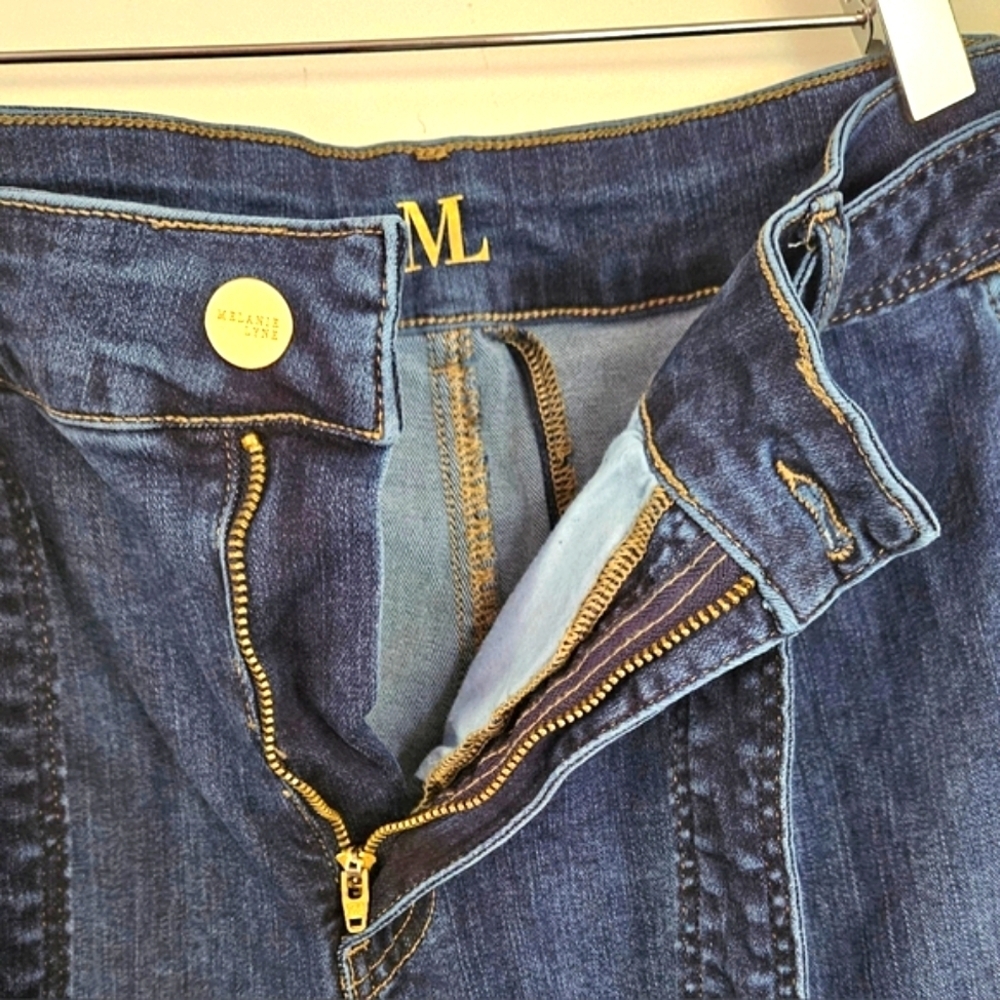 Melanie Lyne Pleated Tie Waist Denim Shorts - Picture 4 of 7